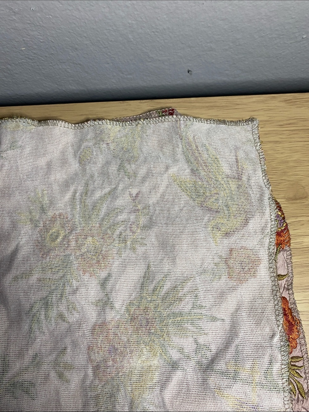 Hickory Tannery High-end designer embroidered silk drapery & upholstery fabric - Picture 12 of 12